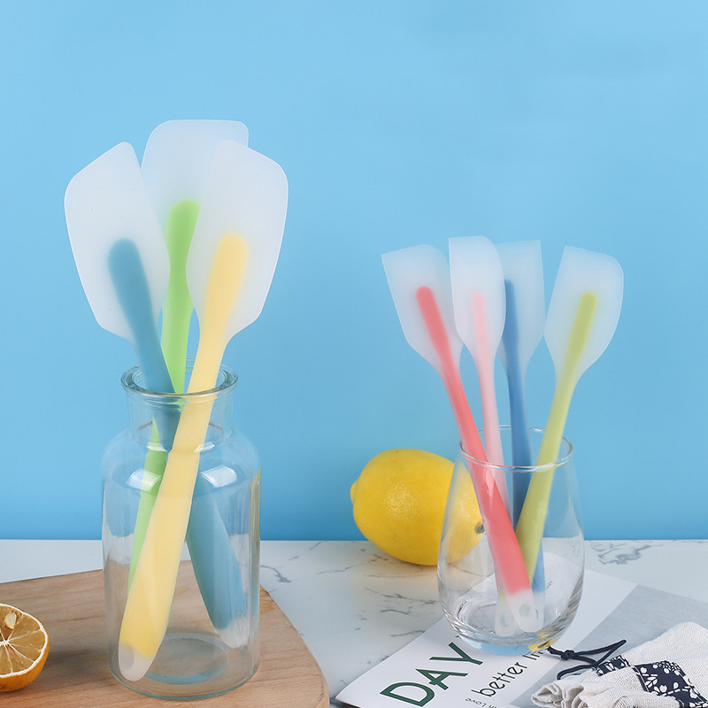 2 Size Flexible Silicone Scrap - Kitchen Gadgets To Have recension och pris